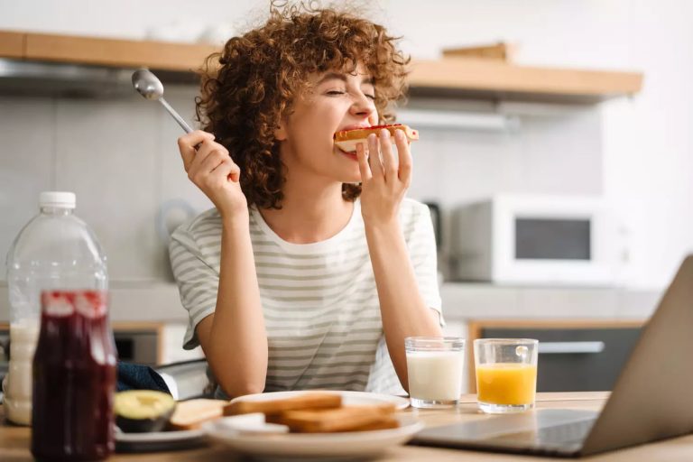 The one breakfast food nutritionists say you should never eat in the morning